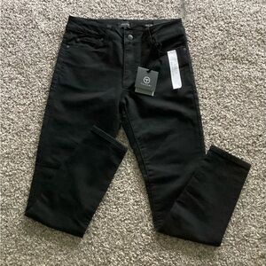 NWT Tahari Kelly Classic Skinny Jeans